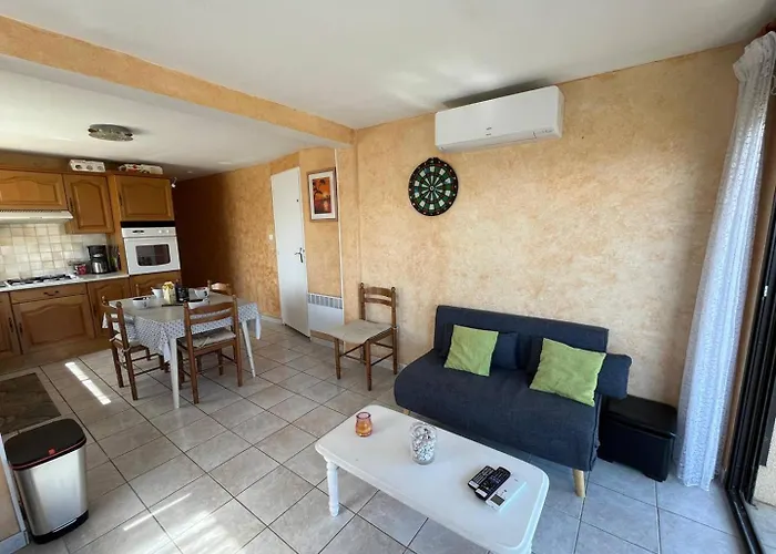 Les Pluviers Saint-Pierre-la-Mer (Aude)